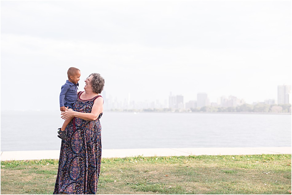 Chicago Harbor Nana Family Portraits_0018.jpg