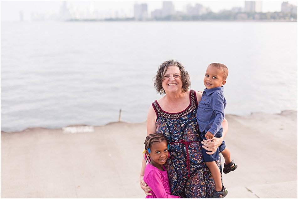 Chicago Harbor Nana Family Portraits_0019.jpg