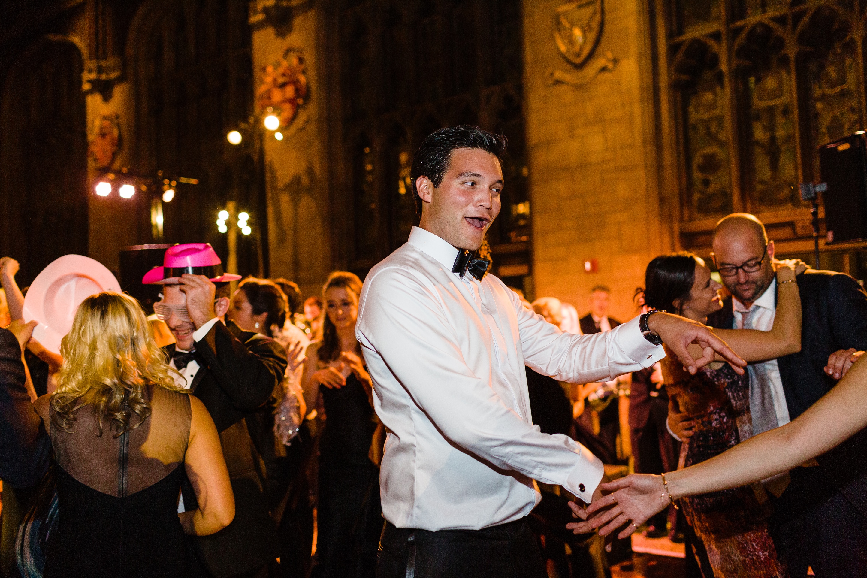 ClassicElegantDowntownChicagoWedding_0050.jpg