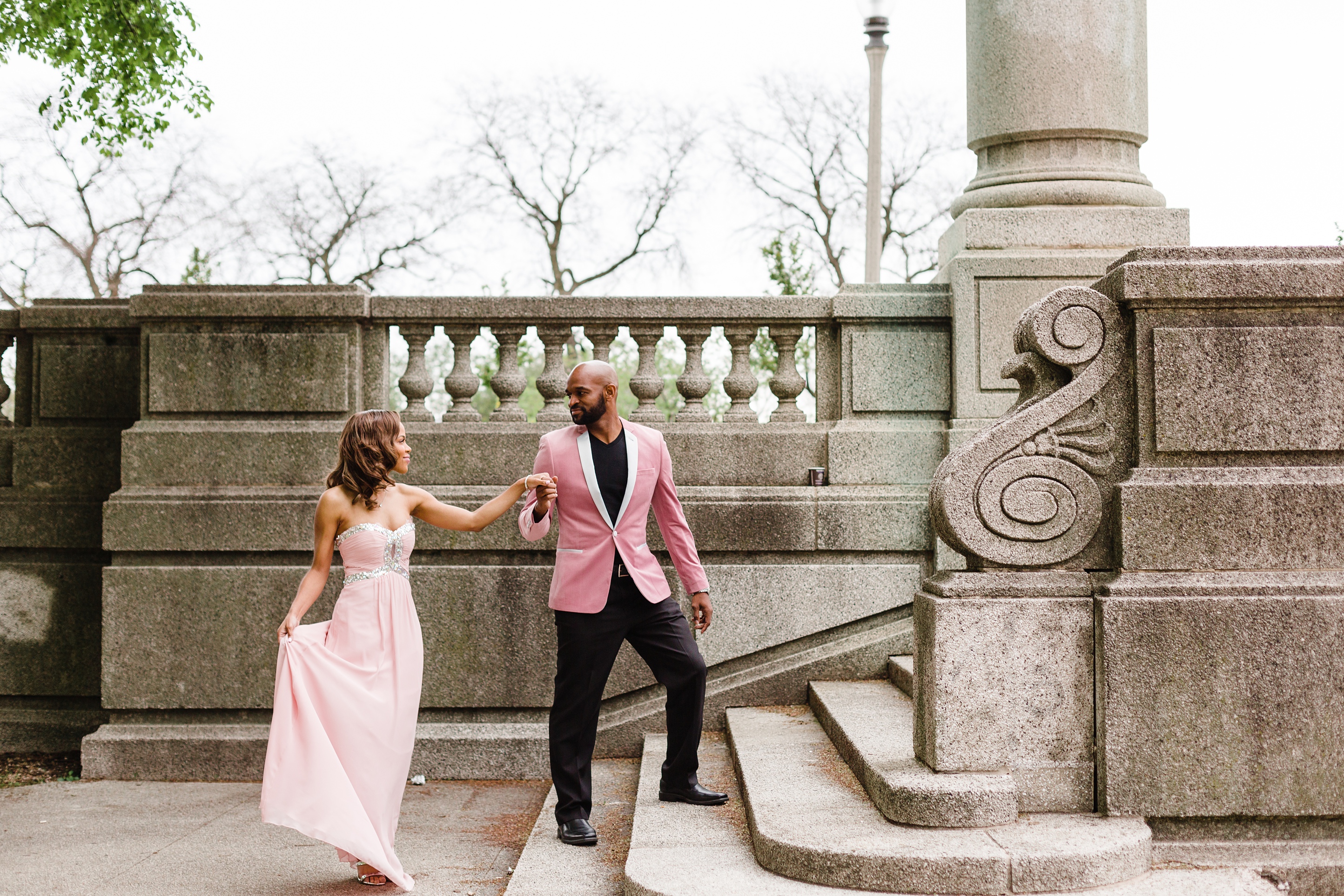Elegant Grant Park Formal Gardens Engagement Session