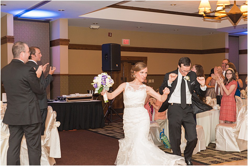 Libertyville_DoubleTreee_Wedding_0057.jpg