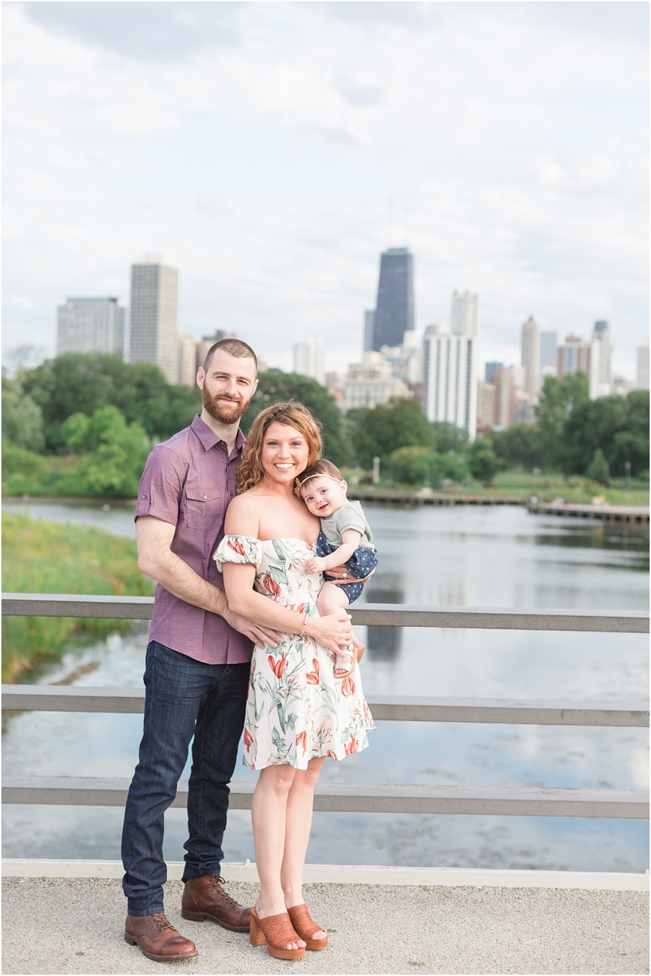 LincolnParkHoneyCombFamilyPhotos_0002.jpg LincolnParkHoneyCombFamilyPhotos_0002.jpg