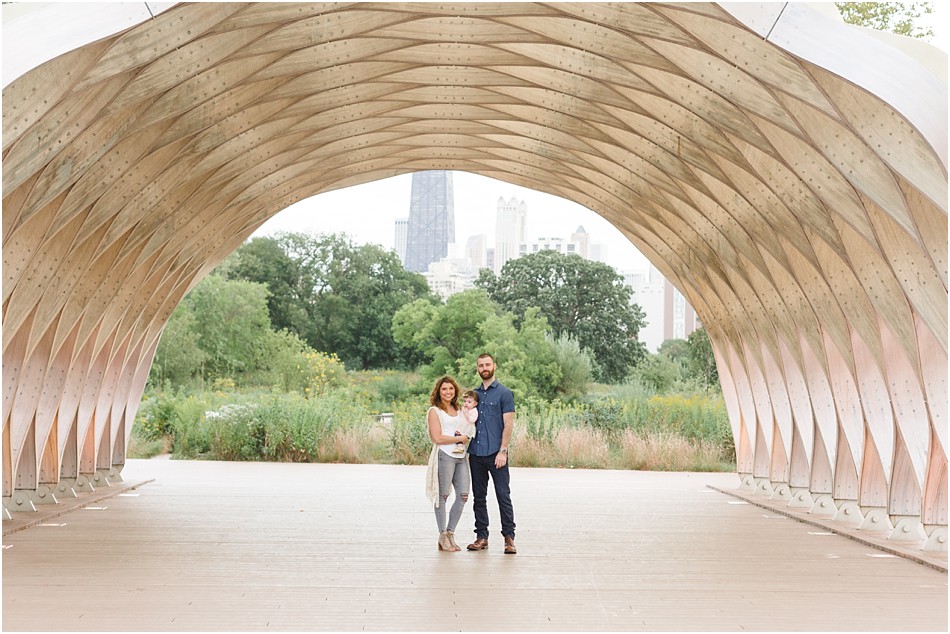 LincolnParkHoneyCombFamilyPhotos_0014.jpg LincolnParkHoneyCombFamilyPhotos_0014.jpg