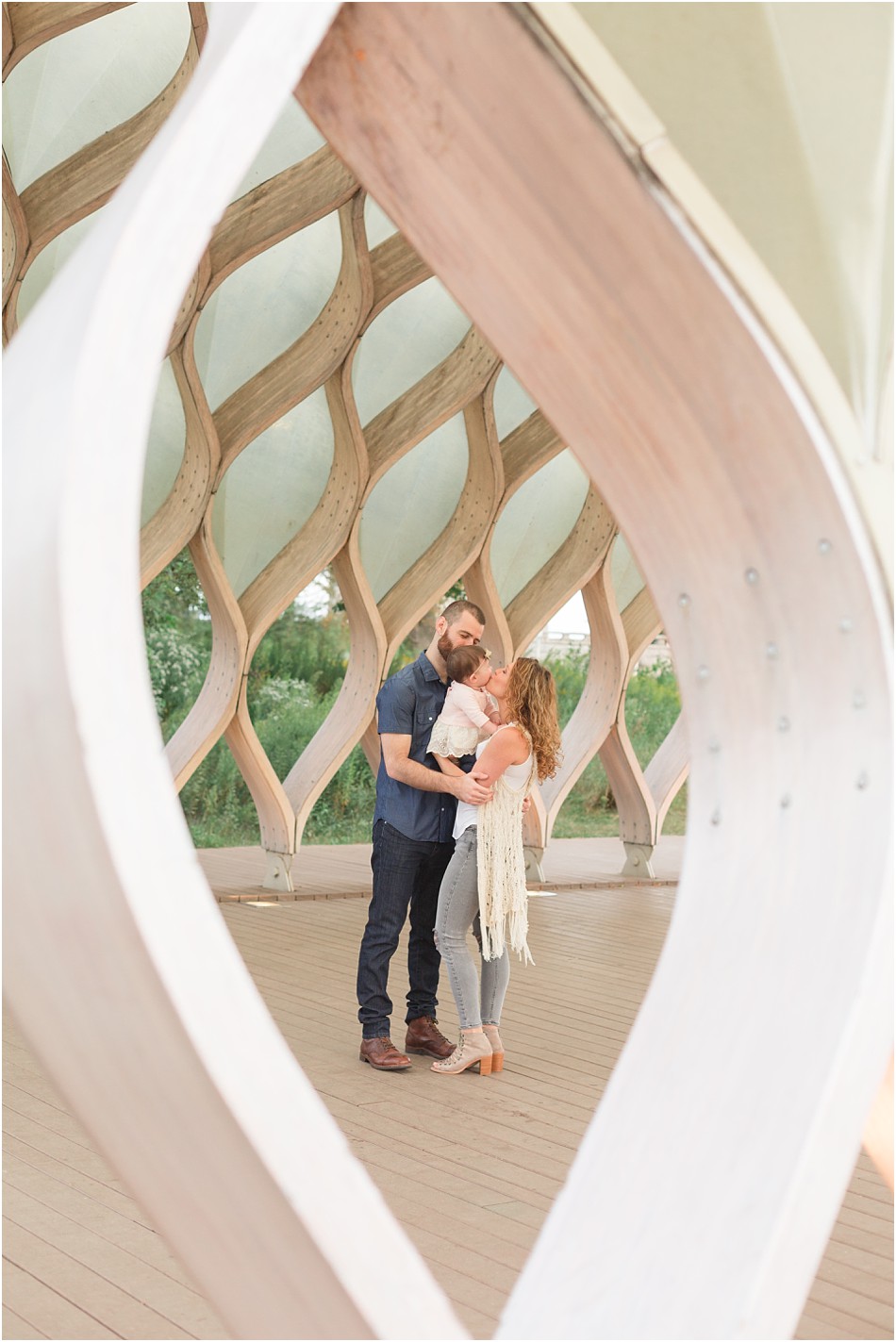 LincolnParkHoneyCombFamilyPhotos_0015.jpg LincolnParkHoneyCombFamilyPhotos_0015.jpg