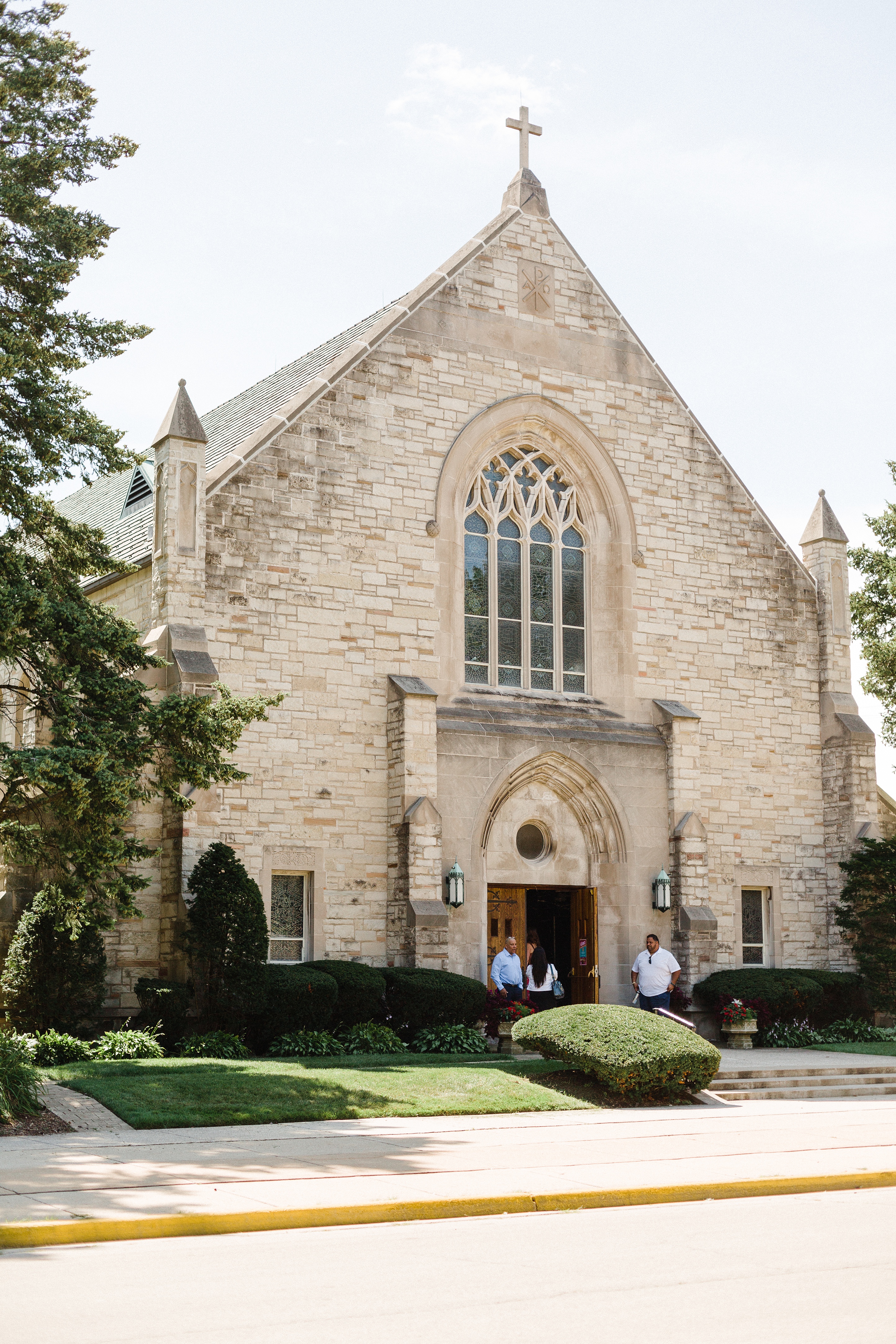 Museum Campus Wedding Photos_0010.jpg St Leonard's Catholic Church