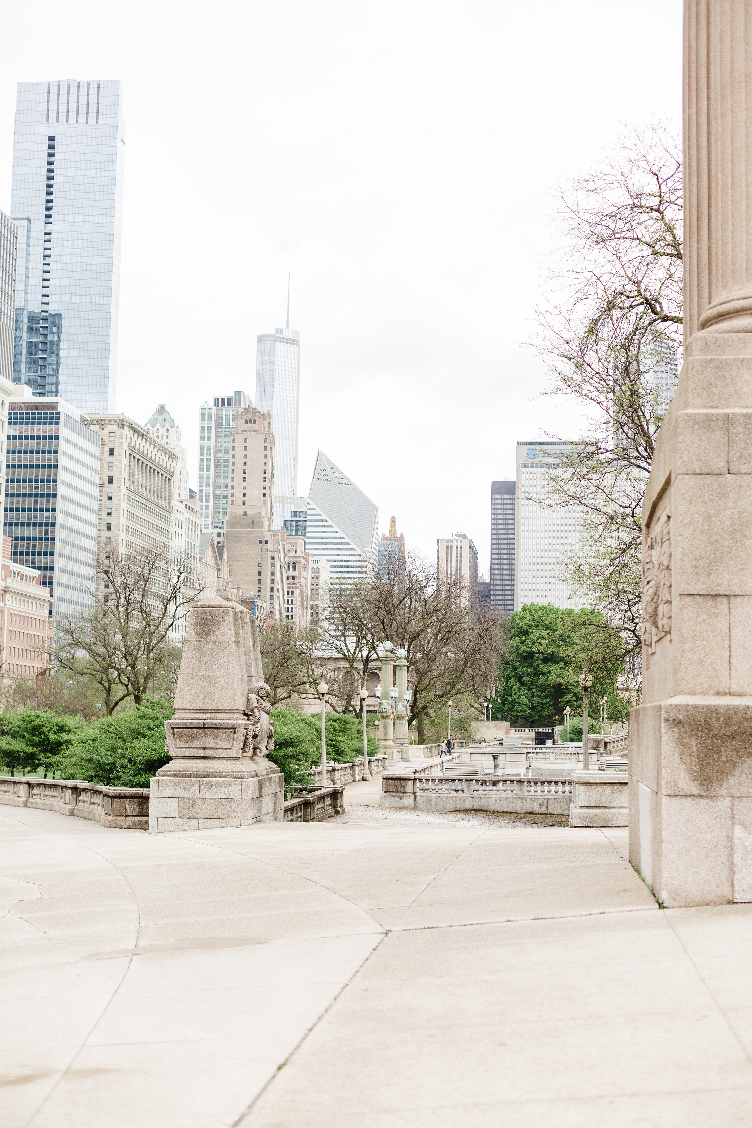 Stunning Downtown Chicago Engagement Photos_0003.jpg Downtown Chicago