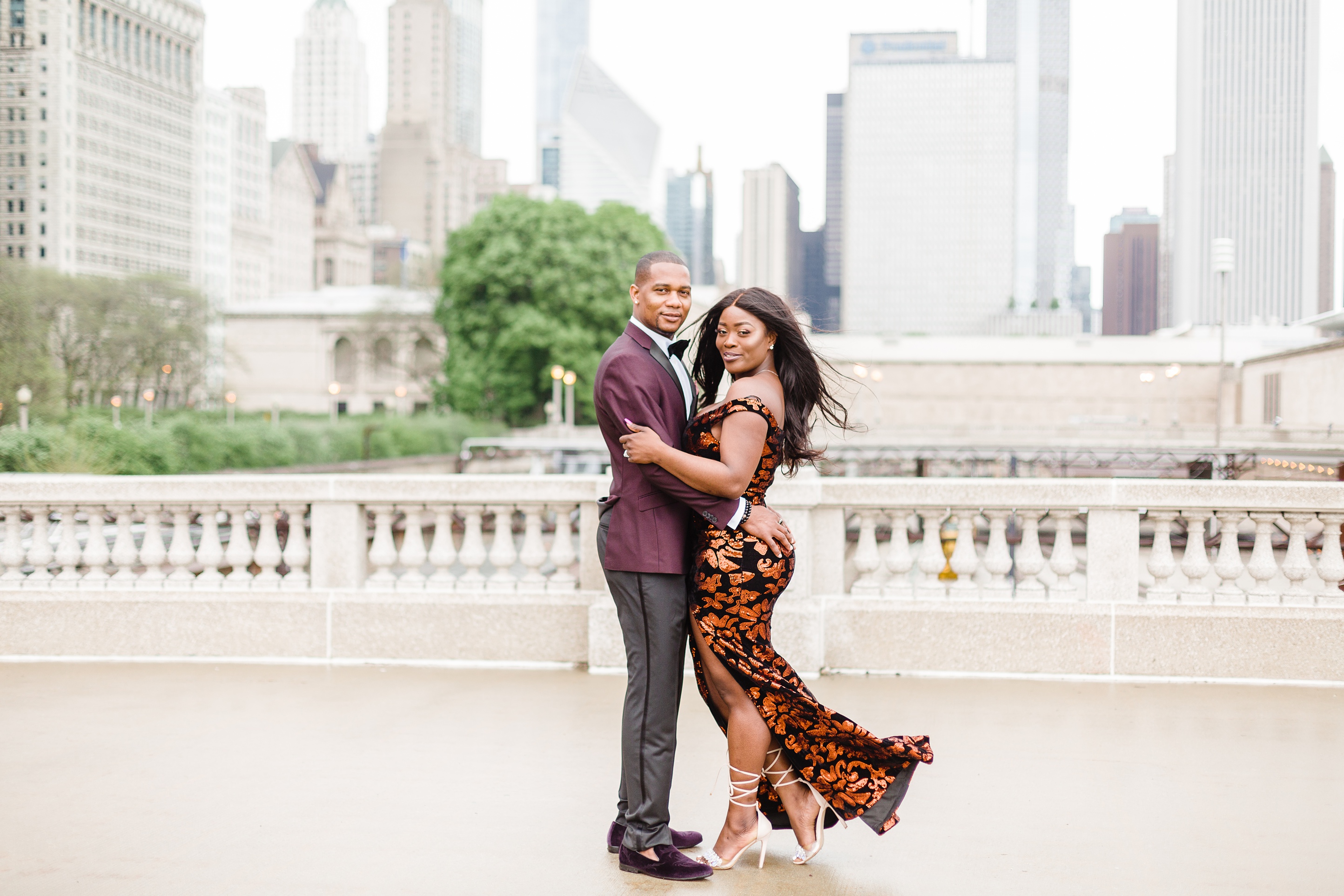 Stunning Downtown Chicago Engagement Photos_0013.jpg Stunning Downtown Chicago Engagement Photos_0013.jpg