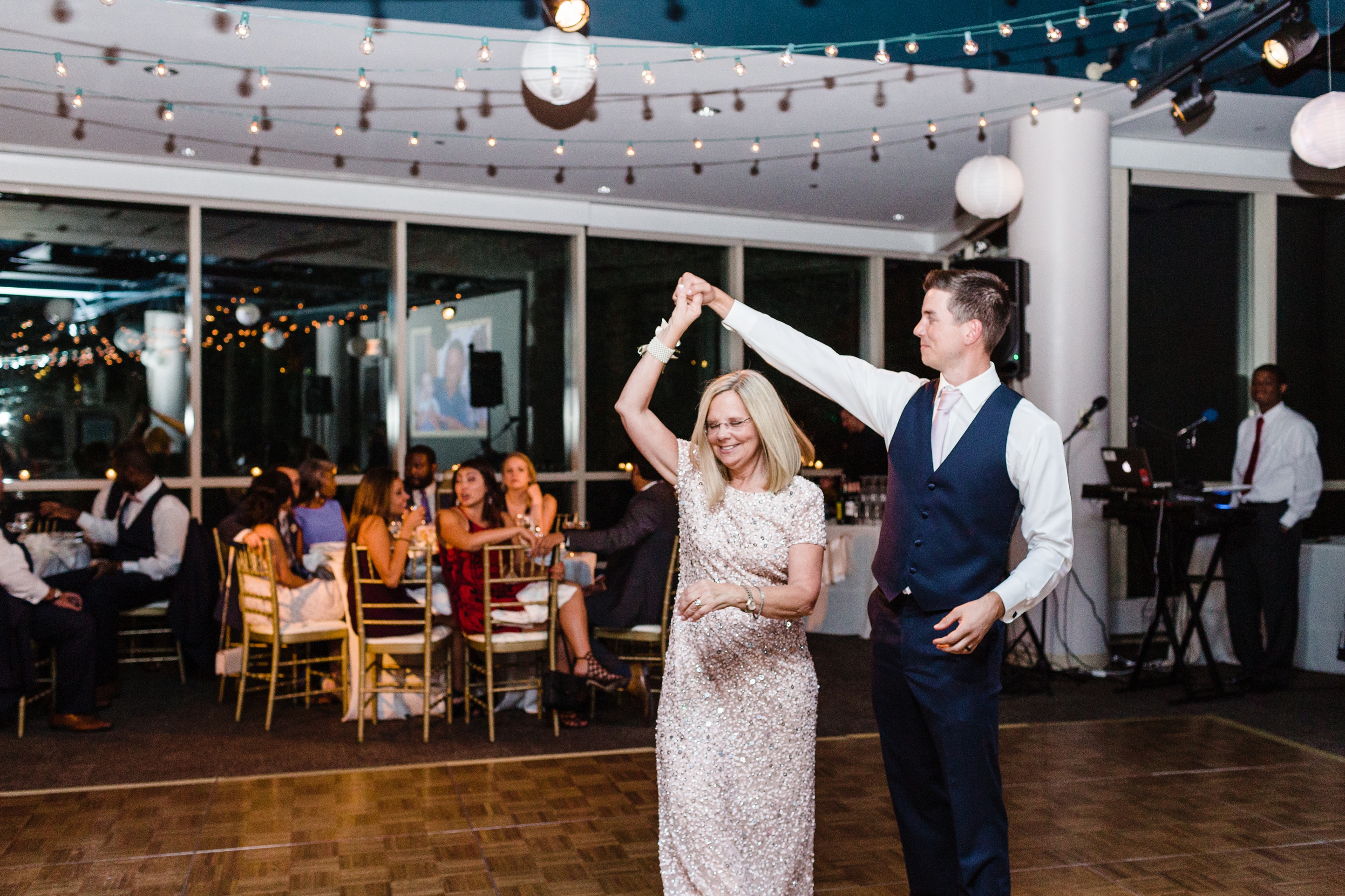 StunningDownTownChicagoWedding_0046.jpg StunningDownTownChicagoWedding_0046.jpg