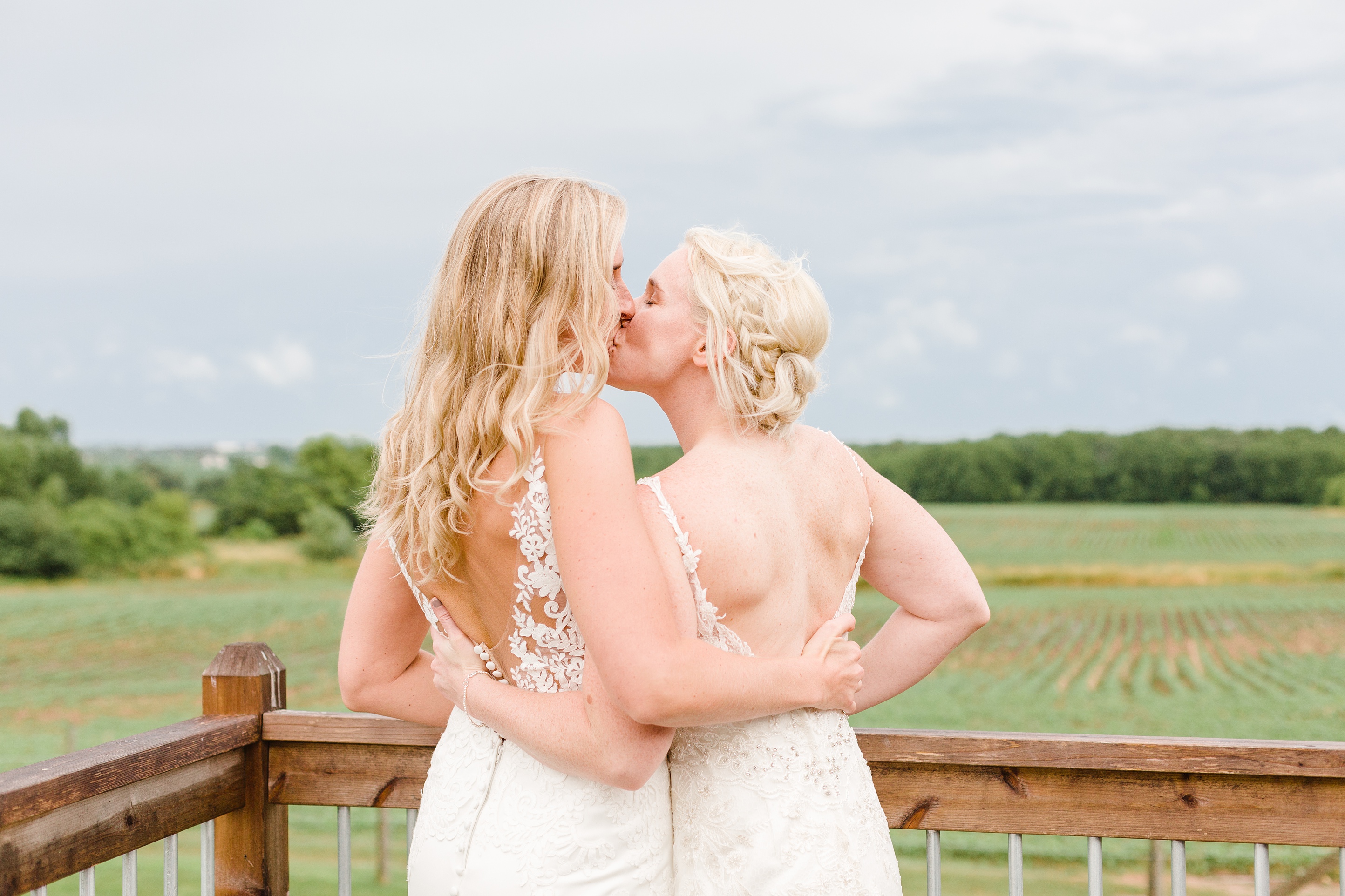 The Barn At Back Acres Farm Wedding Photos